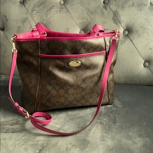 Coach signature tote